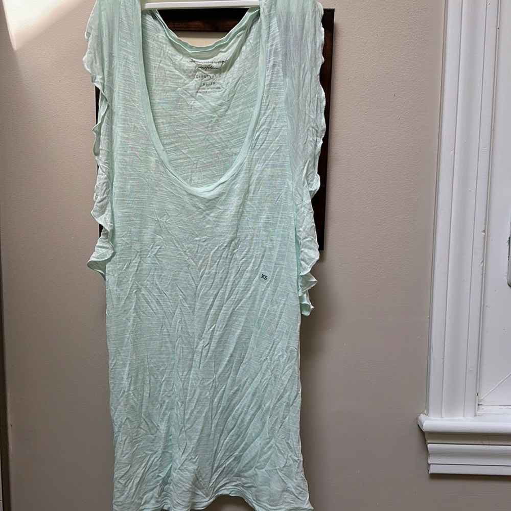Flutter sleeve tee shirt xs